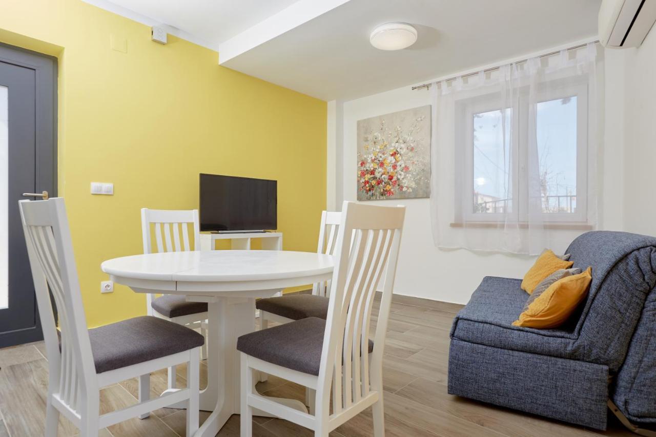 Apartments Nika Turanj Kültér fotó