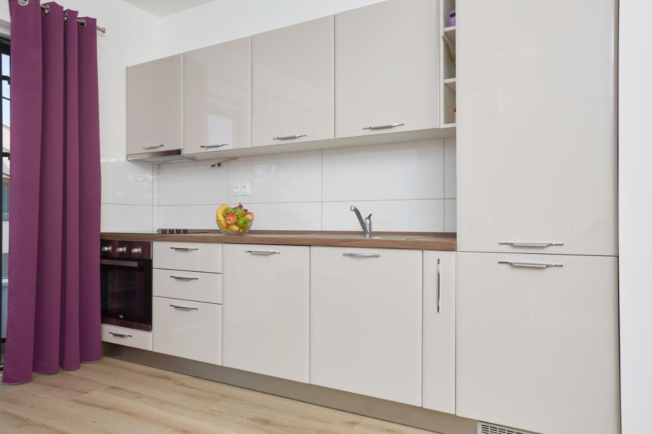 Apartments Nika Turanj Kültér fotó
