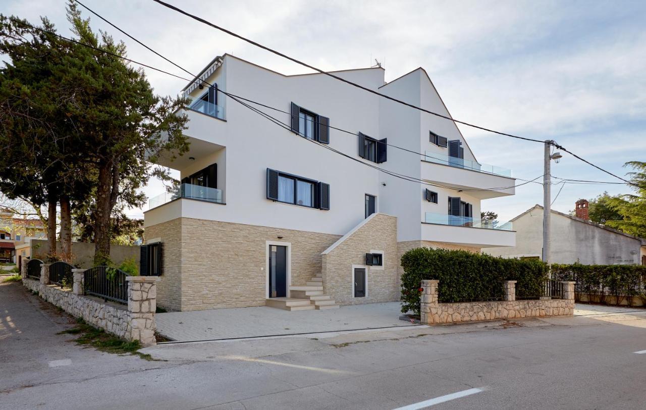 Apartments Nika Turanj Kültér fotó