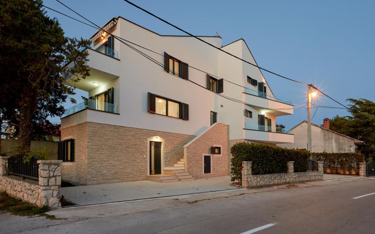 Apartments Nika Turanj Kültér fotó