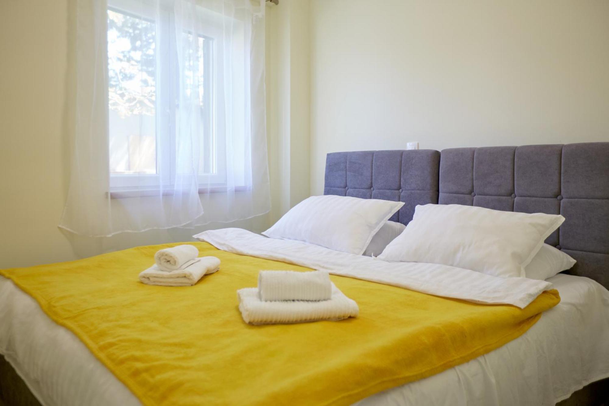 Apartments Nika Turanj Szoba fotó